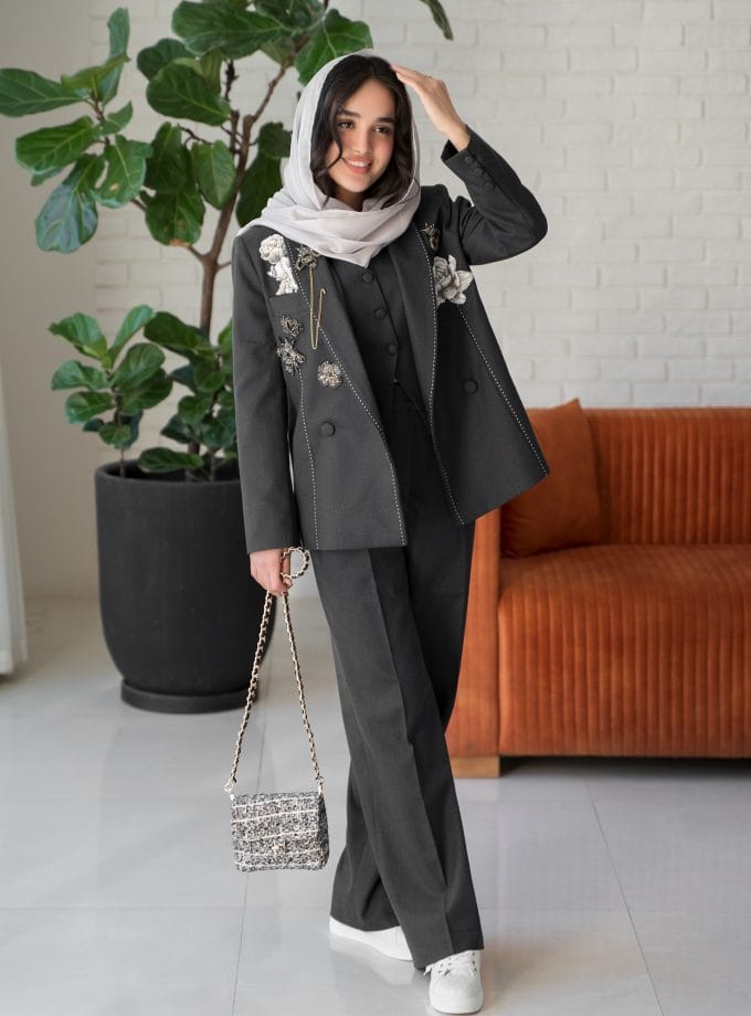 ست کت شلوار و وست vip جواهردوزی